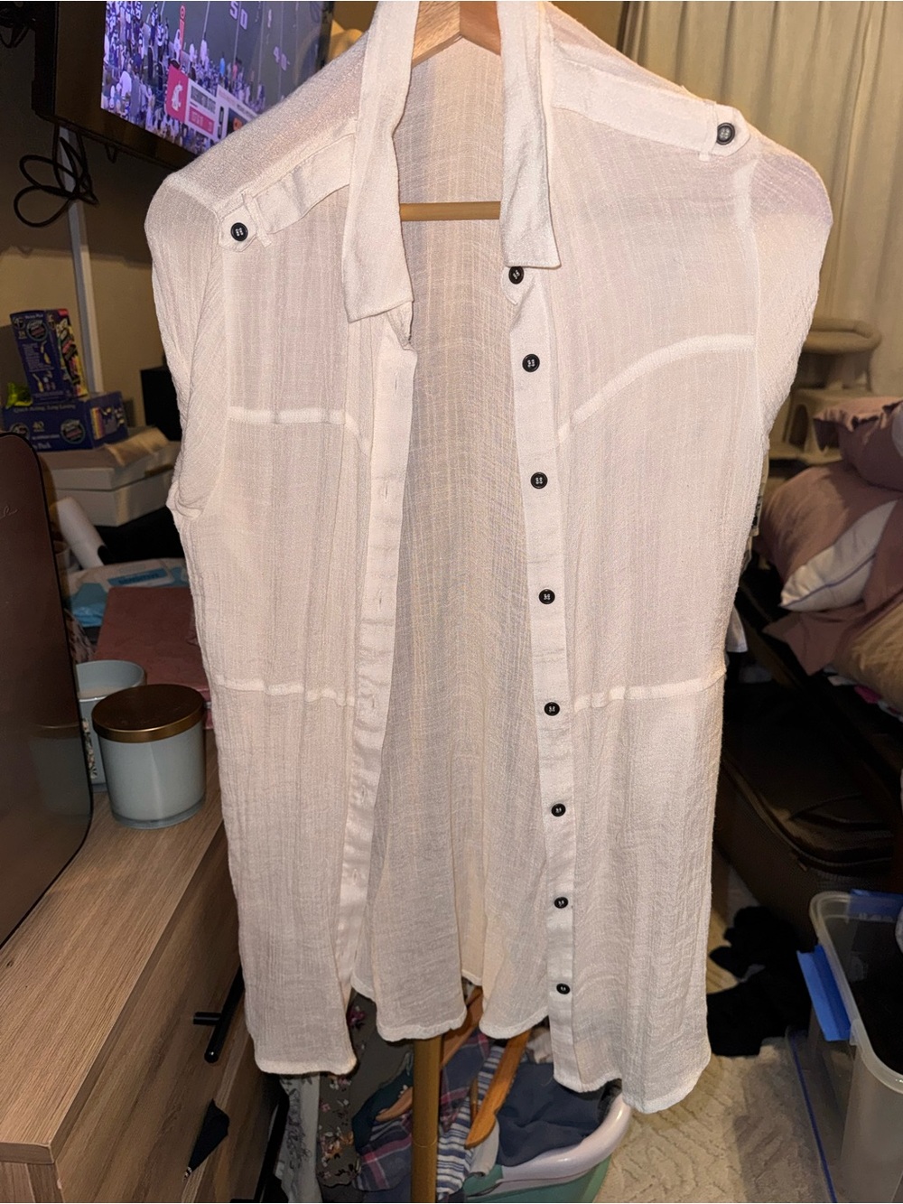 Maurices White Sleeveless Button-Down Tunic Shirt